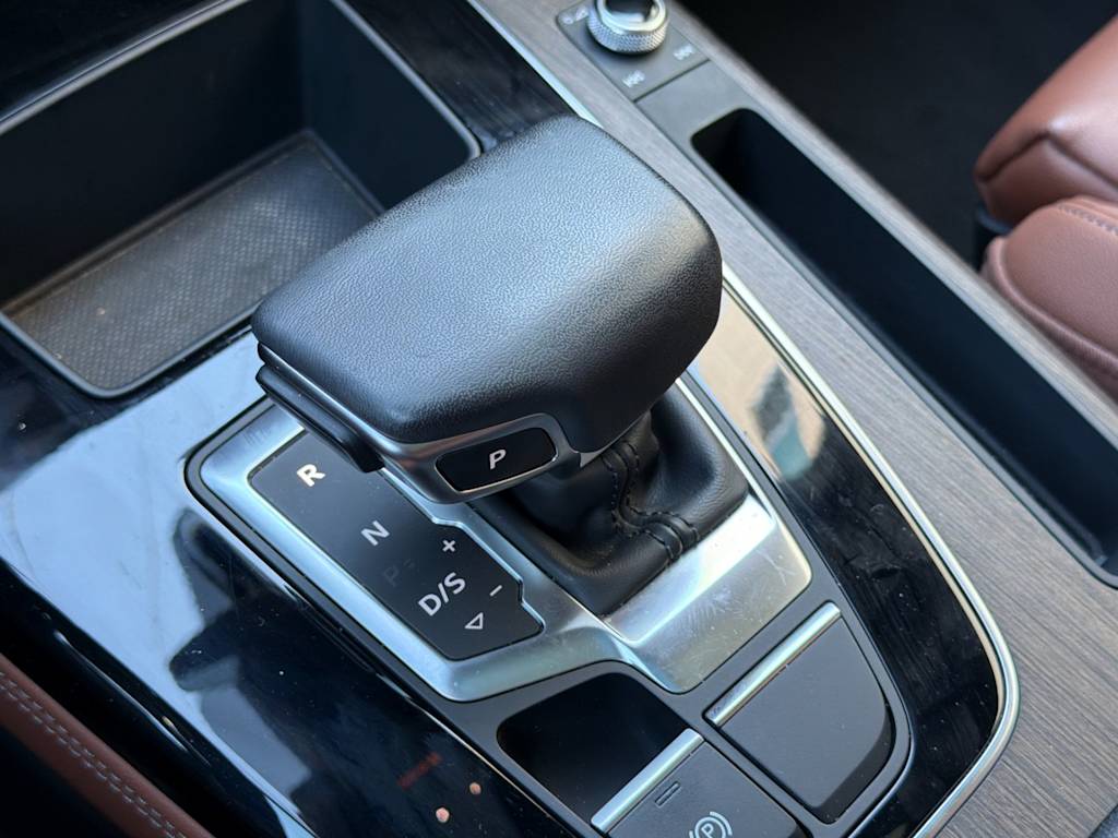 Thumbnail: 2023 Audi Q5 - 13