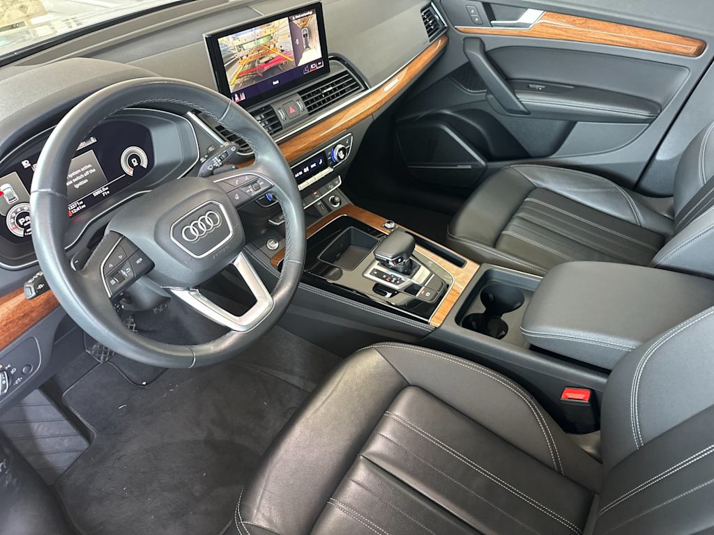 Thumbnail: 2023 Audi Q5 - 8