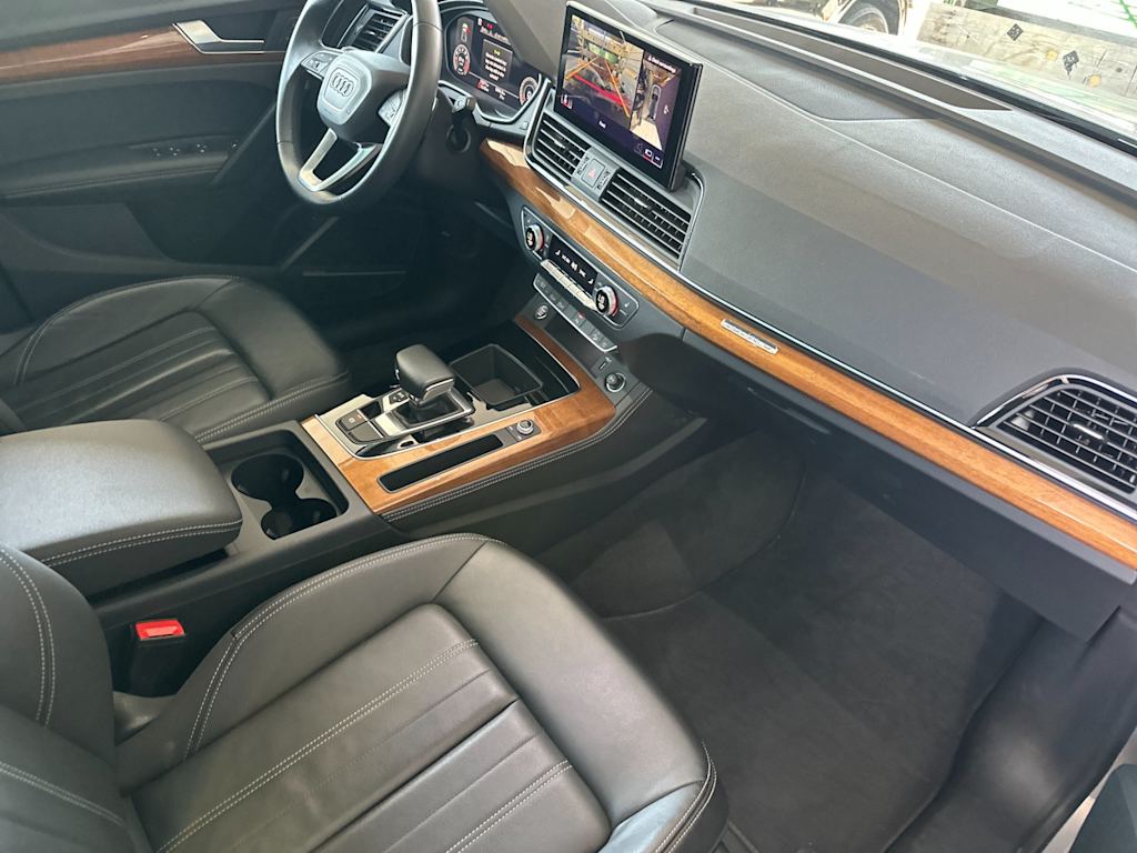 Thumbnail: 2023 Audi Q5 - 11