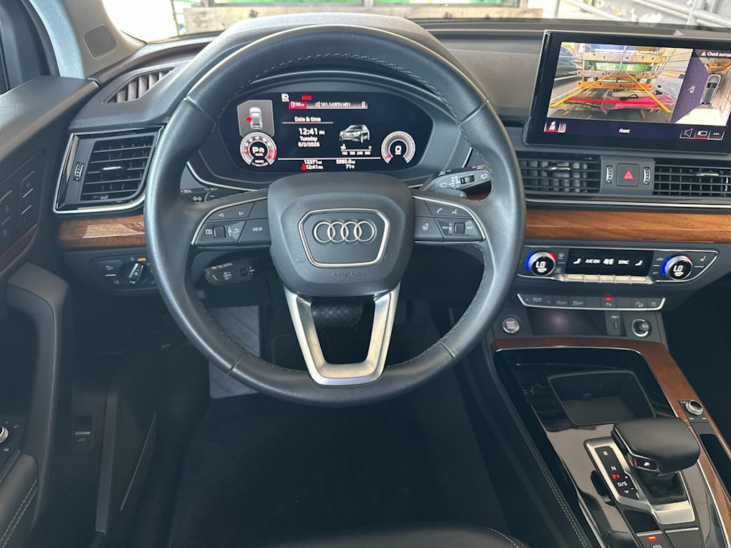 Thumbnail: 2023 Audi Q5 - 10