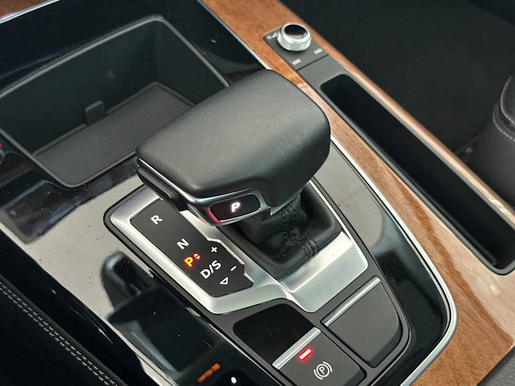 Thumbnail: 2023 Audi Q5 - 13