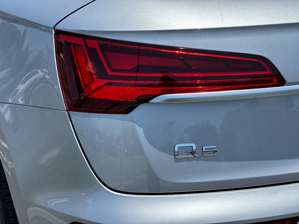 Thumbnail: 2023 Audi Q5 - 28