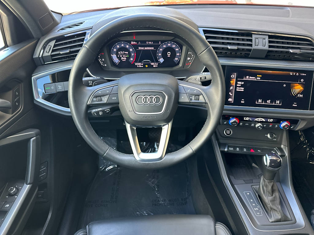 Thumbnail: 2023 Audi Q3 - 10