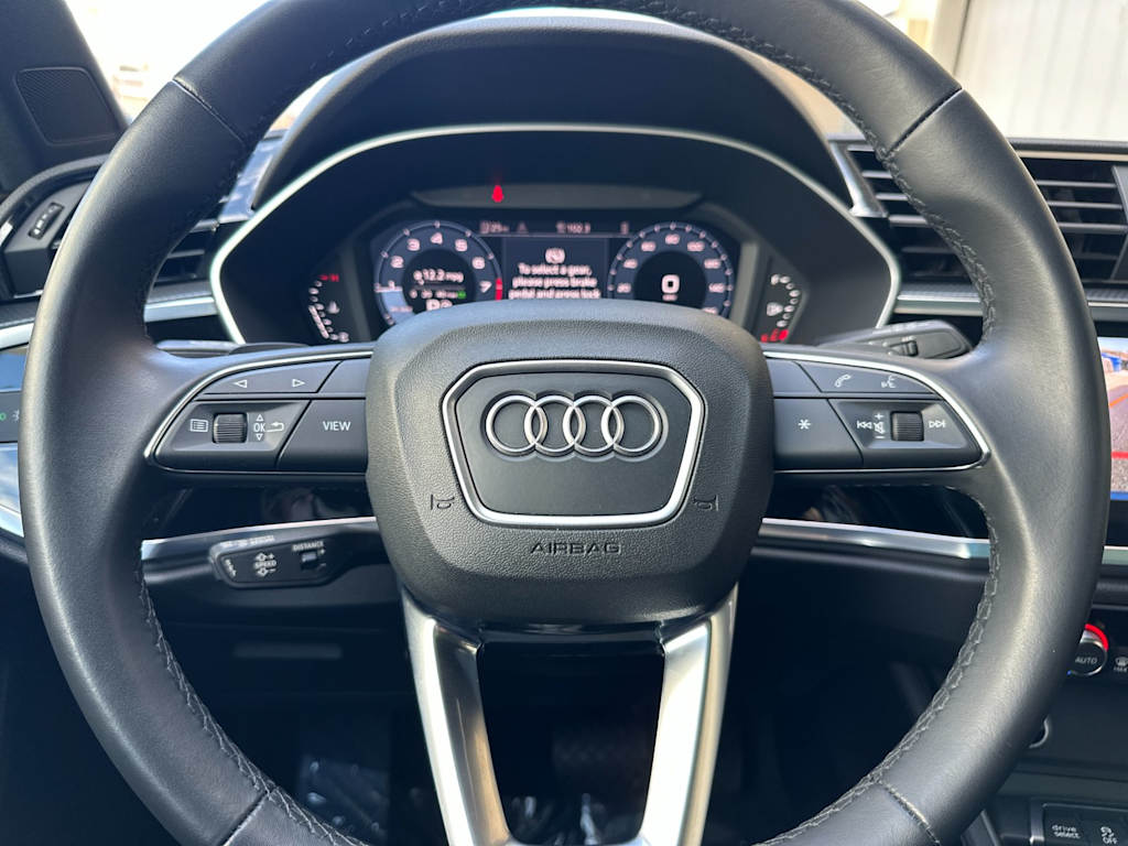 Thumbnail: 2023 Audi Q3 - 26