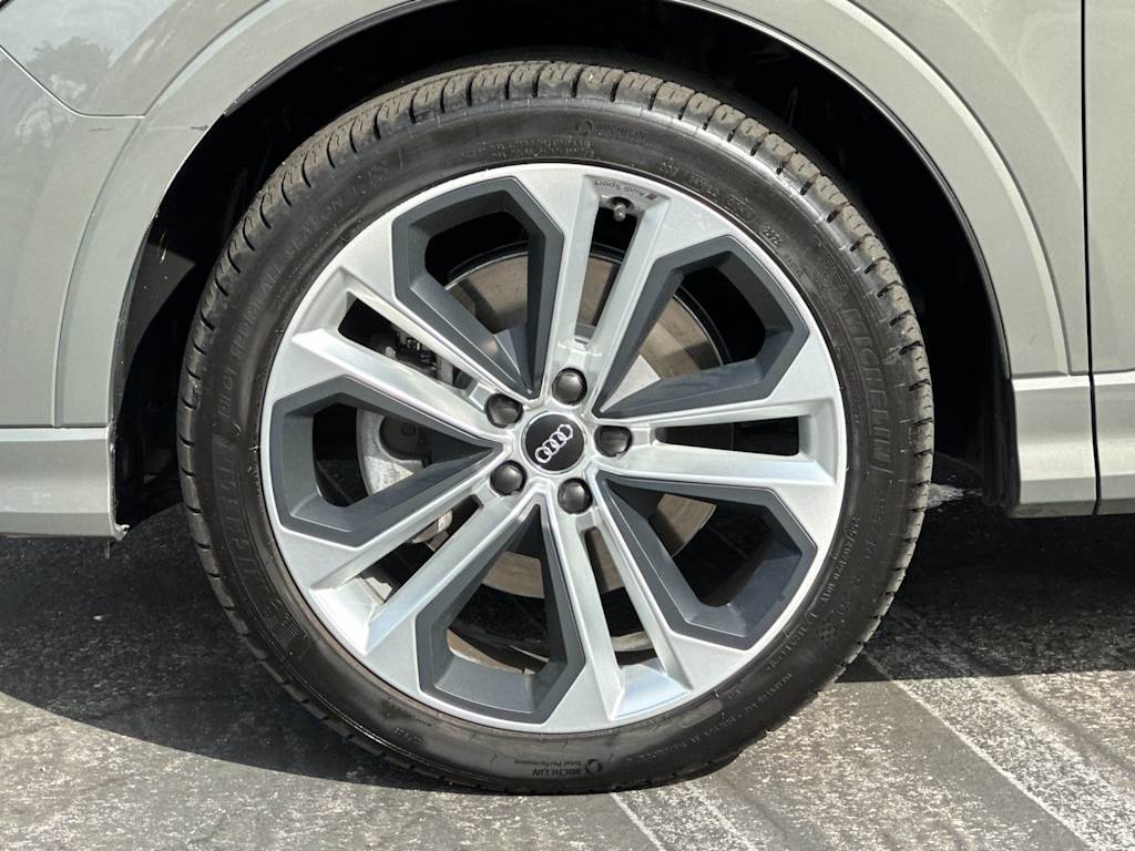 Thumbnail: 2020 Audi Q3 - 7