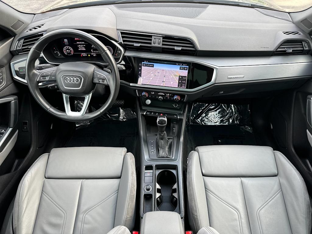 Thumbnail: 2020 Audi Q3 - 2