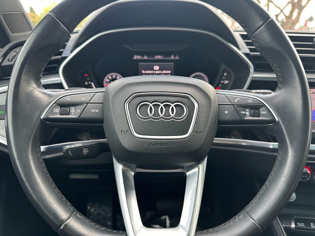 Thumbnail: 2020 Audi Q3 - 27