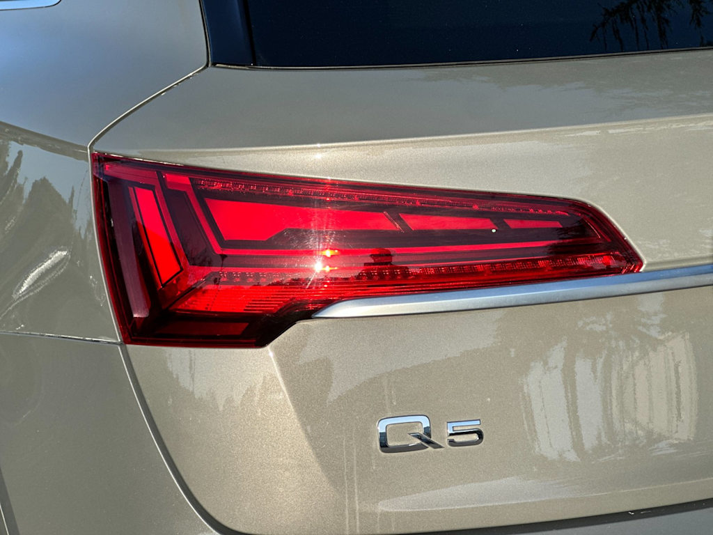 Thumbnail: 2023 Audi Q5 - 29