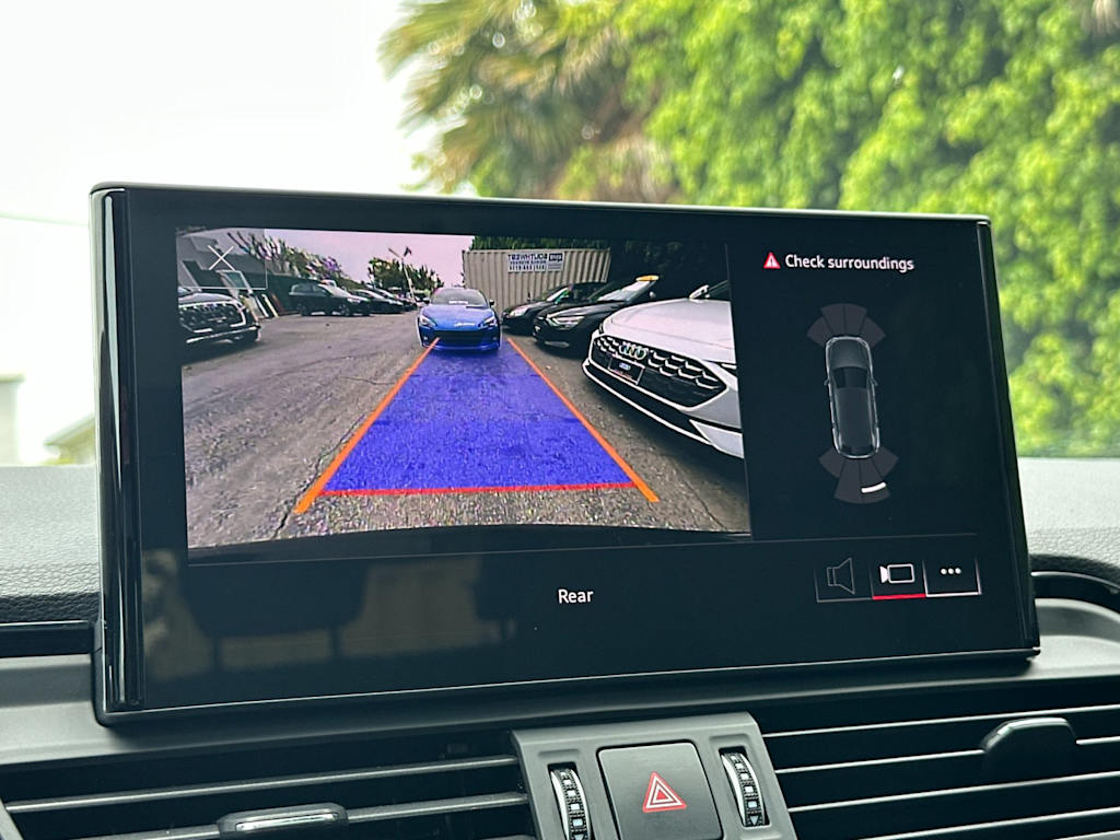 Thumbnail: 2023 Audi Q5 - 23