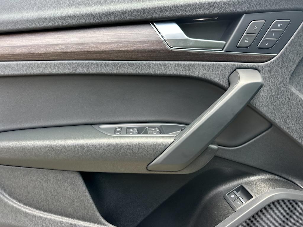 Thumbnail: 2023 Audi Q5 - 20