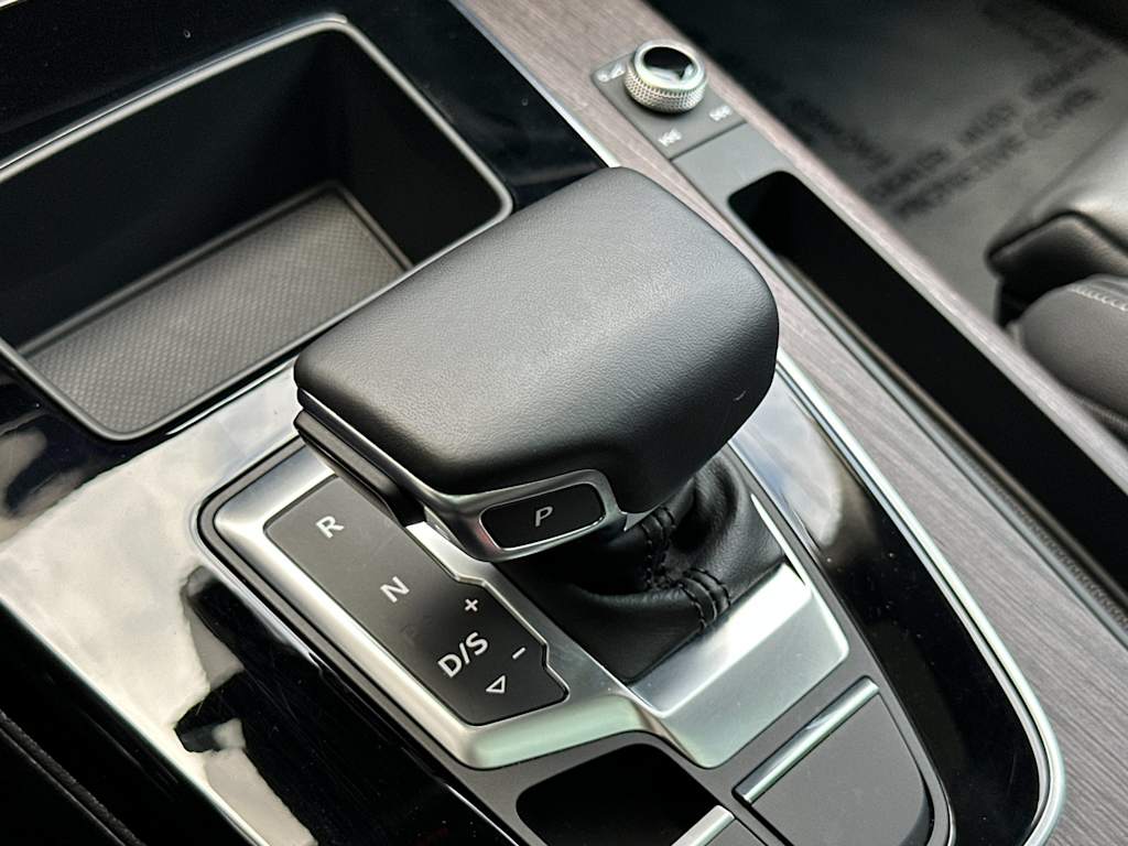 Thumbnail: 2023 Audi Q5 - 13