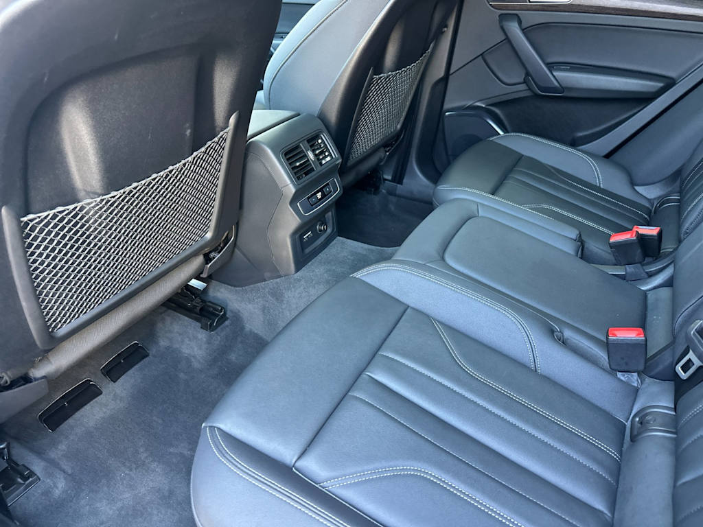 Thumbnail: 2023 Audi Q5 - 10