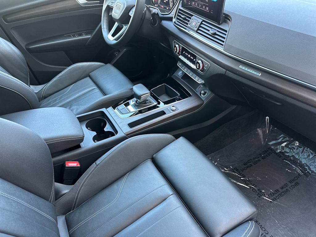 Thumbnail: 2023 Audi Q5 - 11
