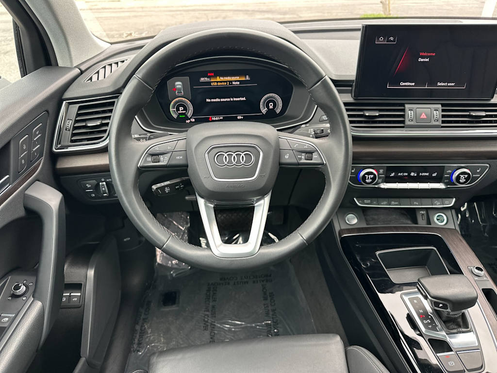 Thumbnail: 2023 Audi Q5 - 11