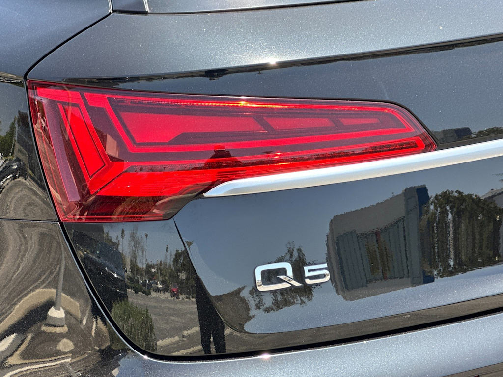 Thumbnail: 2022 Audi Q5 - 28