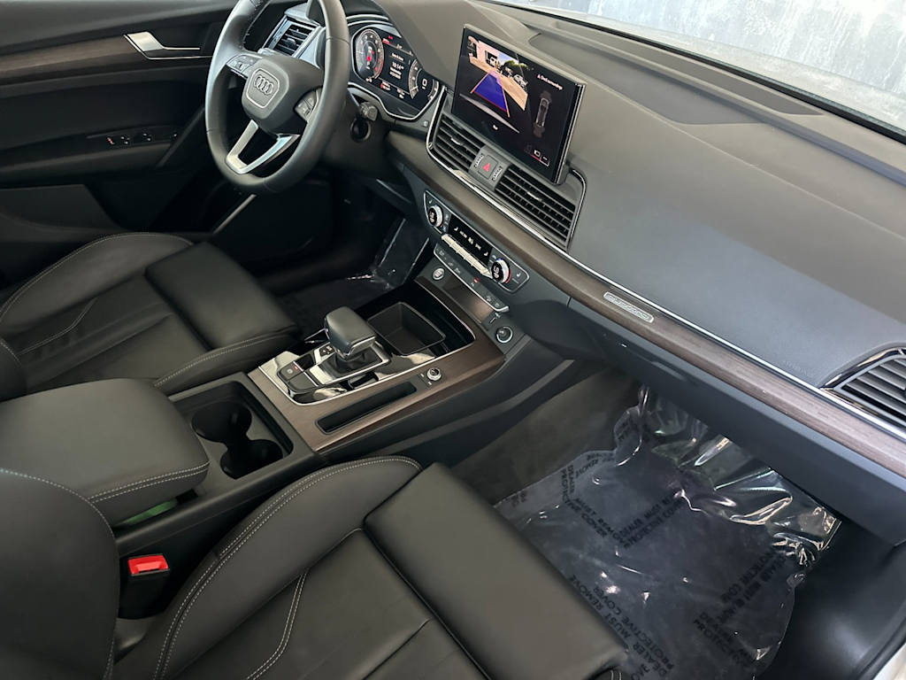 Thumbnail: 2024 Audi Q5 - 11