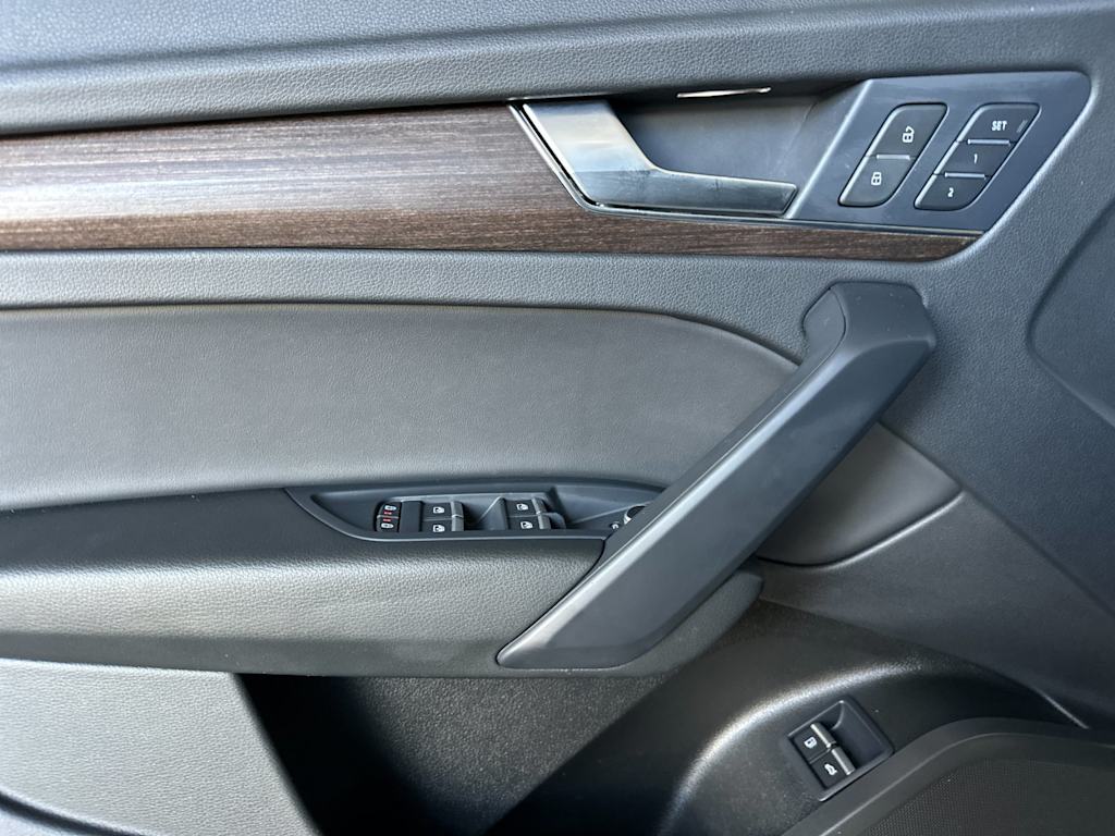 Thumbnail: 2024 Audi Q5 - 20