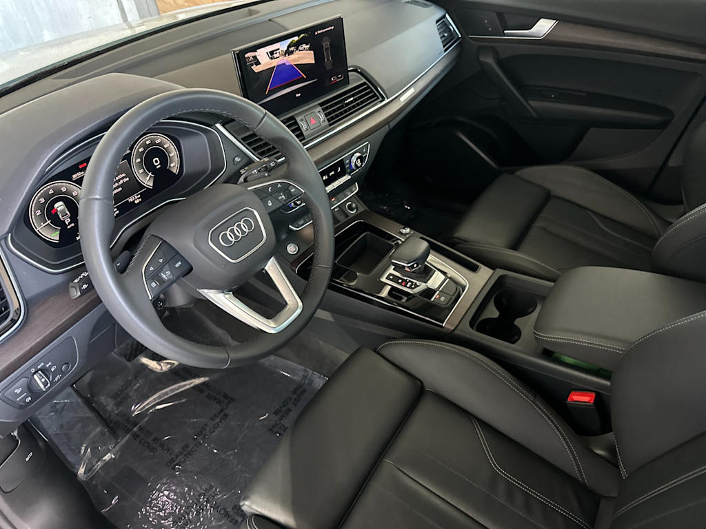 Thumbnail: 2024 Audi Q5 - 8