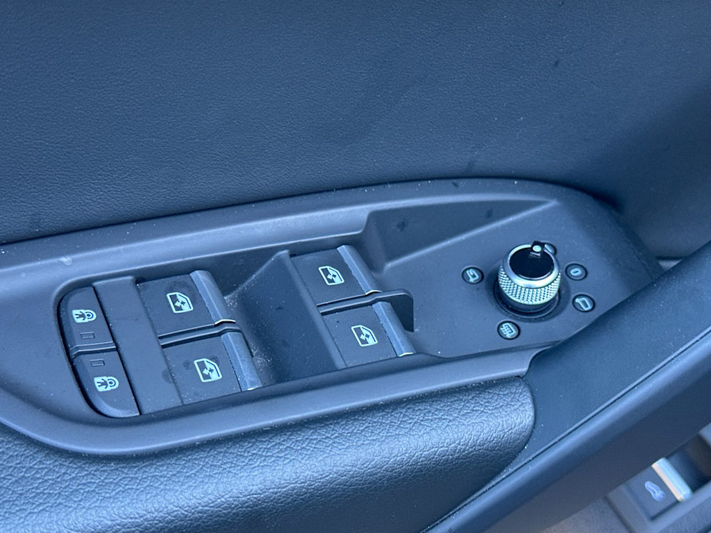 Thumbnail: 2025 Audi Q5 - 21