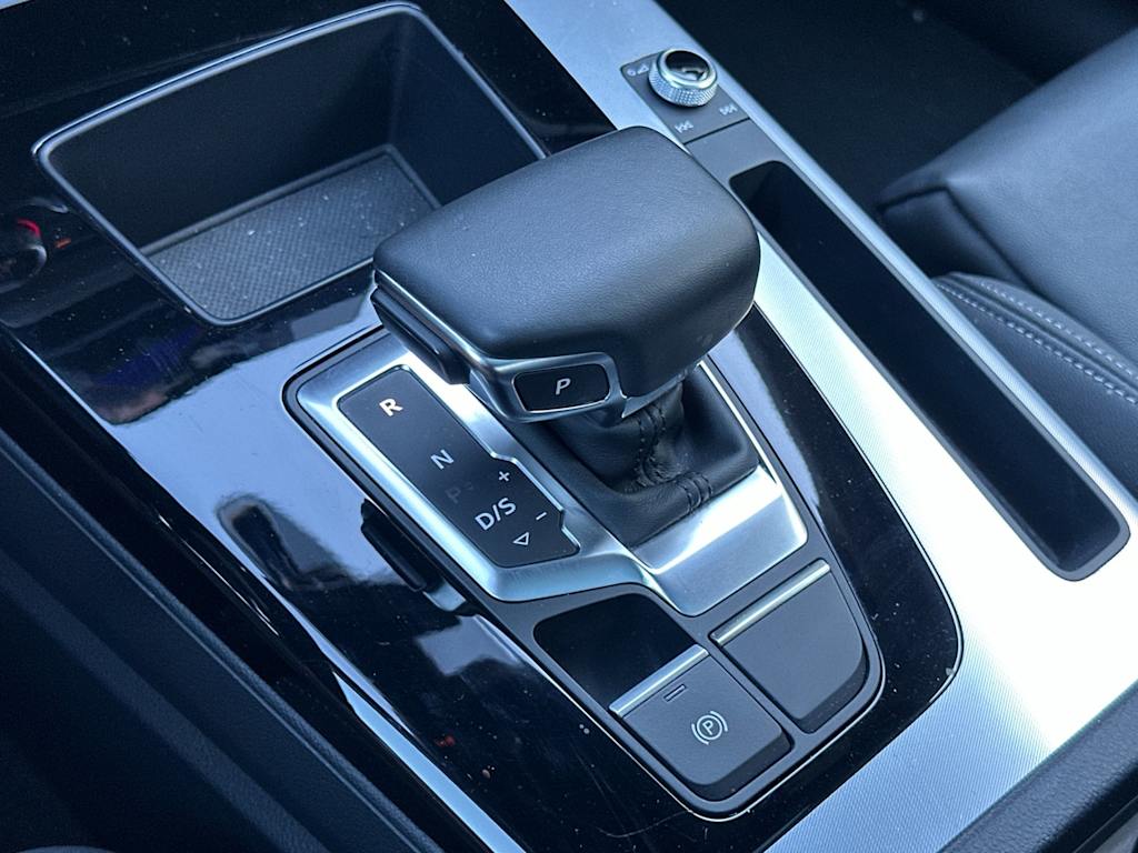 Thumbnail: 2025 Audi Q5 - 13