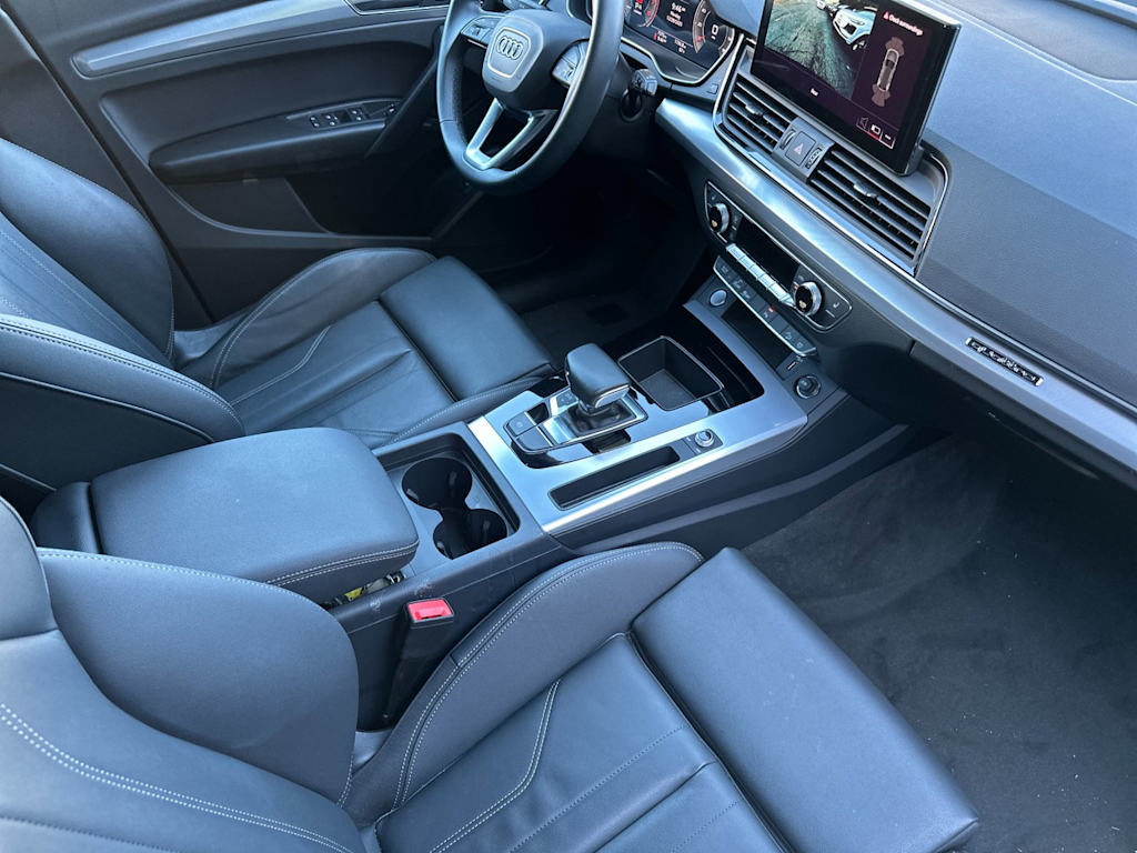 Thumbnail: 2025 Audi Q5 - 10