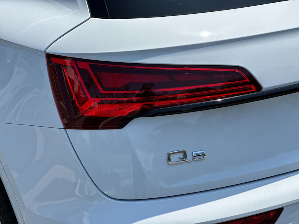 Thumbnail: 2025 Audi Q5 - 29