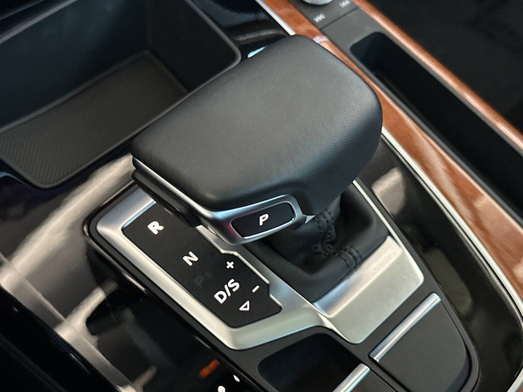 Thumbnail: 2023 Audi Q5 - 13
