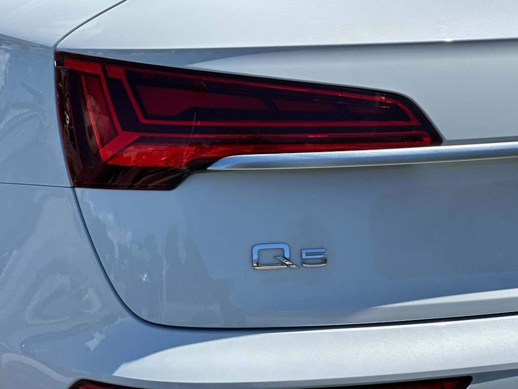 Thumbnail: 2023 Audi Q5 - 28