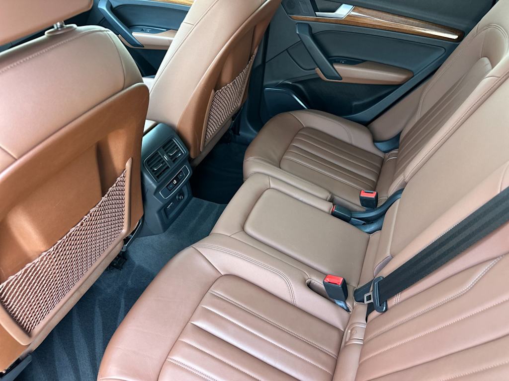 Thumbnail: 2023 Audi Q5 - 10