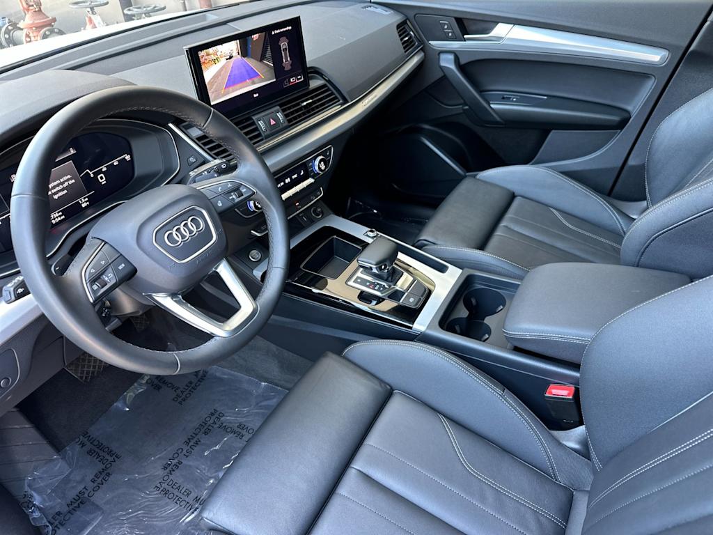 Thumbnail: 2025 Audi Q5 - 9