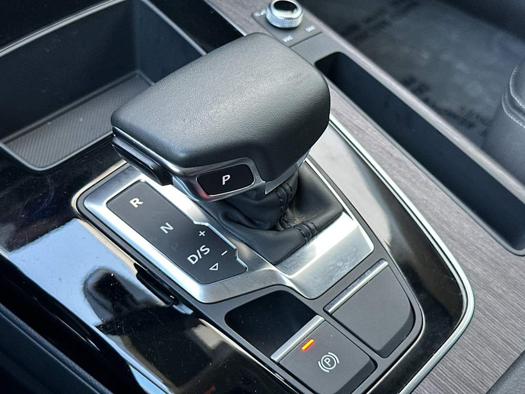 Thumbnail: 2023 Audi Q5 - 13
