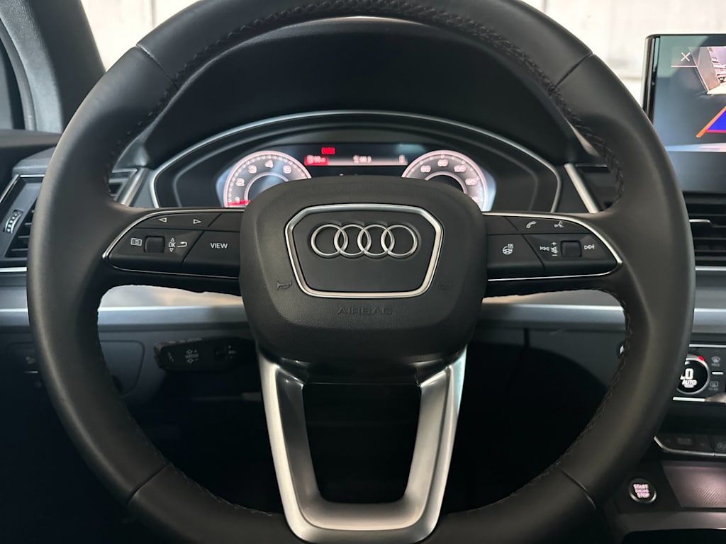 Thumbnail: 2025 Audi Q5 - 26