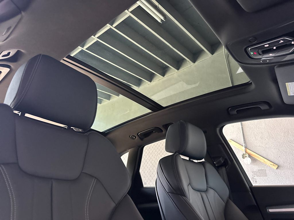 Thumbnail: 2025 Audi Q5 - 22