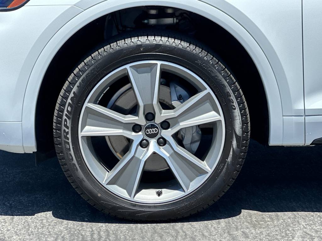 Thumbnail: 2025 Audi Q5 - 7
