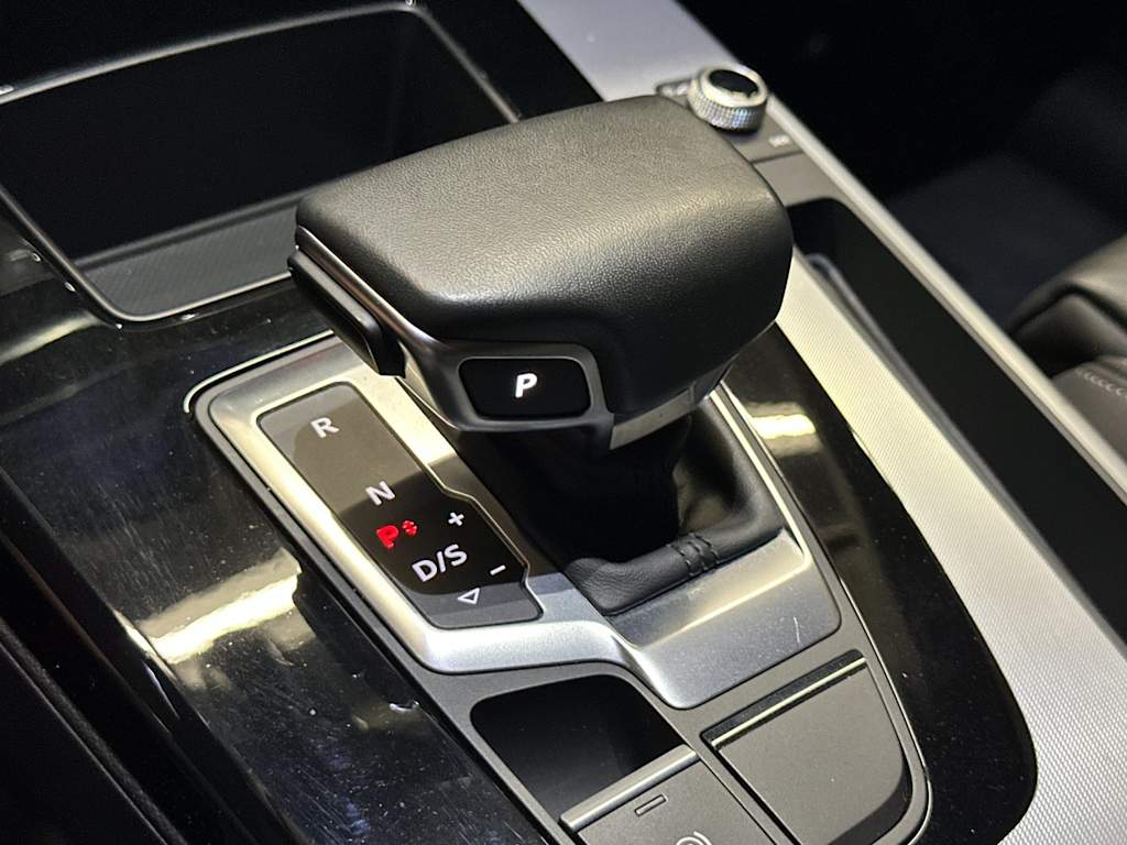 Thumbnail: 2025 Audi Q5 - 24