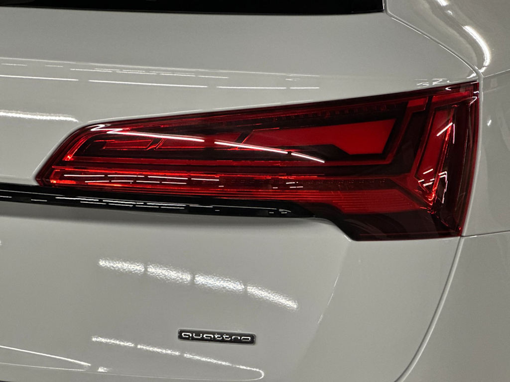 Thumbnail: 2025 Audi Q5 - 29