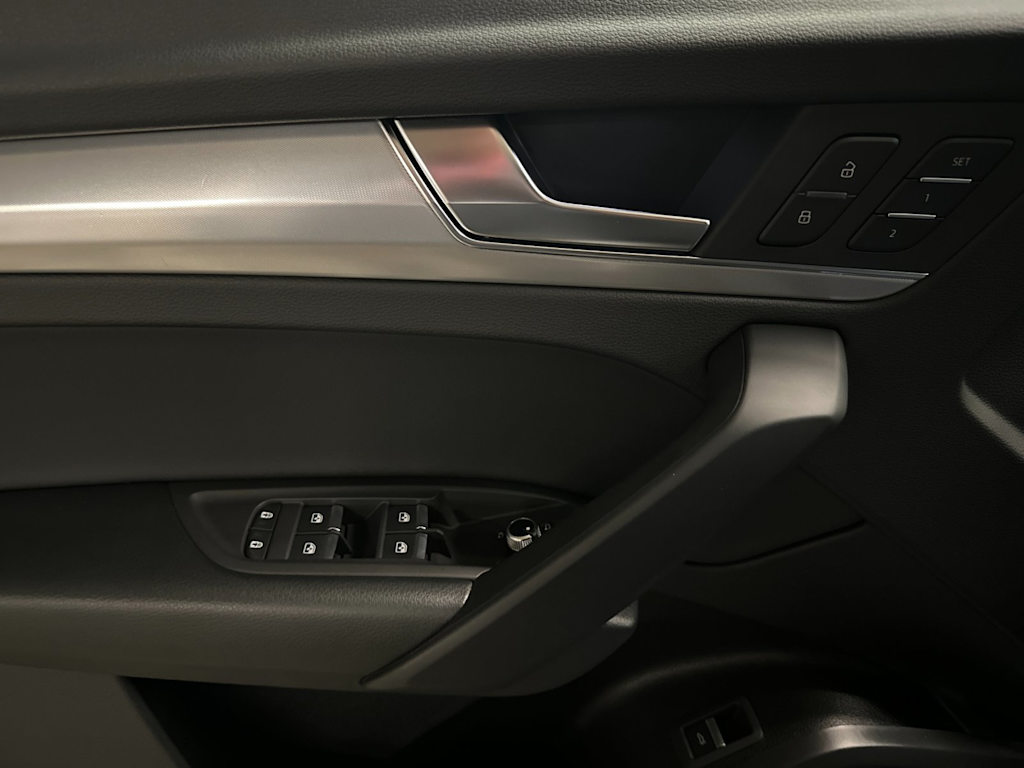 Thumbnail: 2025 Audi Q5 - 20