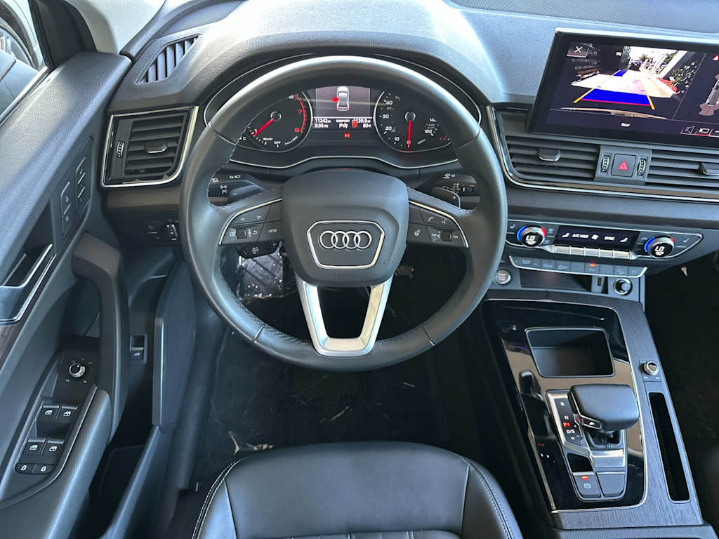 Thumbnail: 2023 Audi Q5 - 10