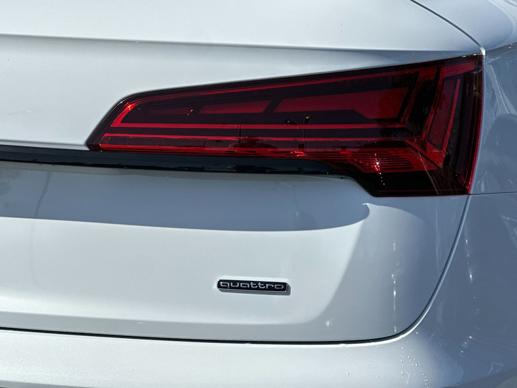 Thumbnail: 2025 Audi Q5 - 28