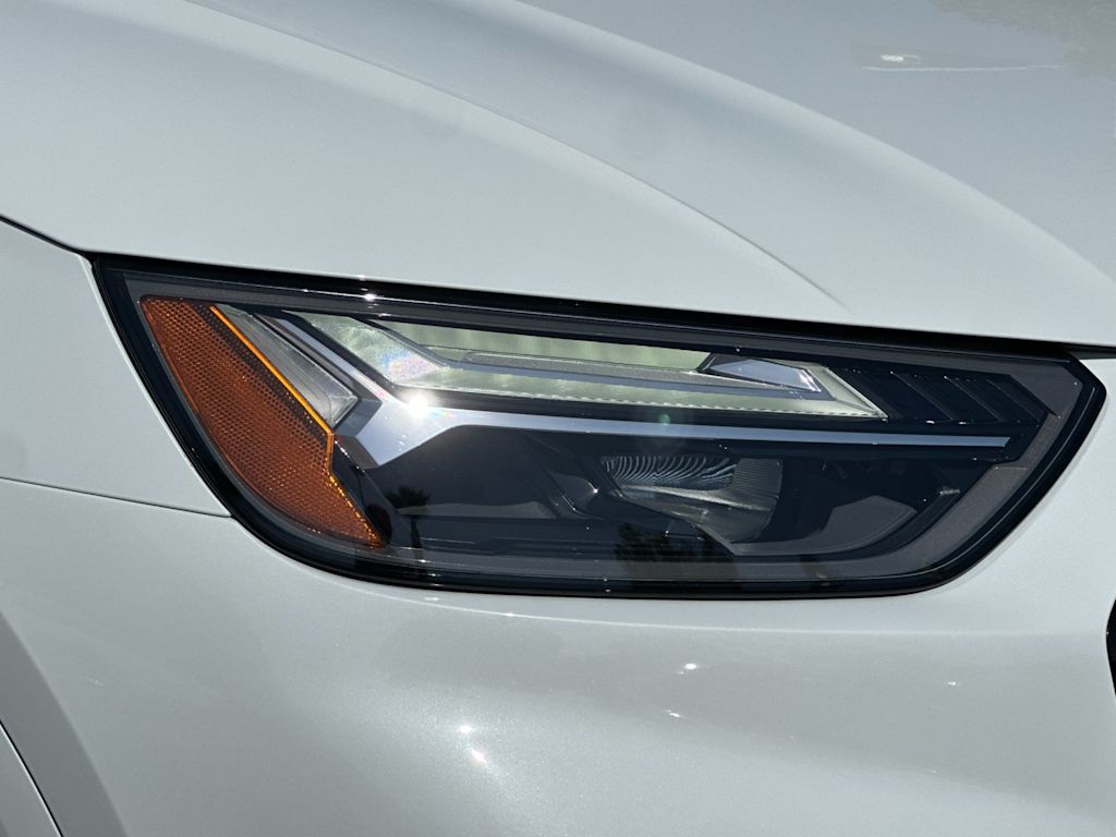 Thumbnail: 2025 Audi Q5 - 27