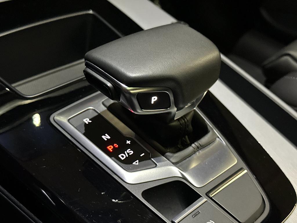 Thumbnail: 2025 Audi Q5 - 12