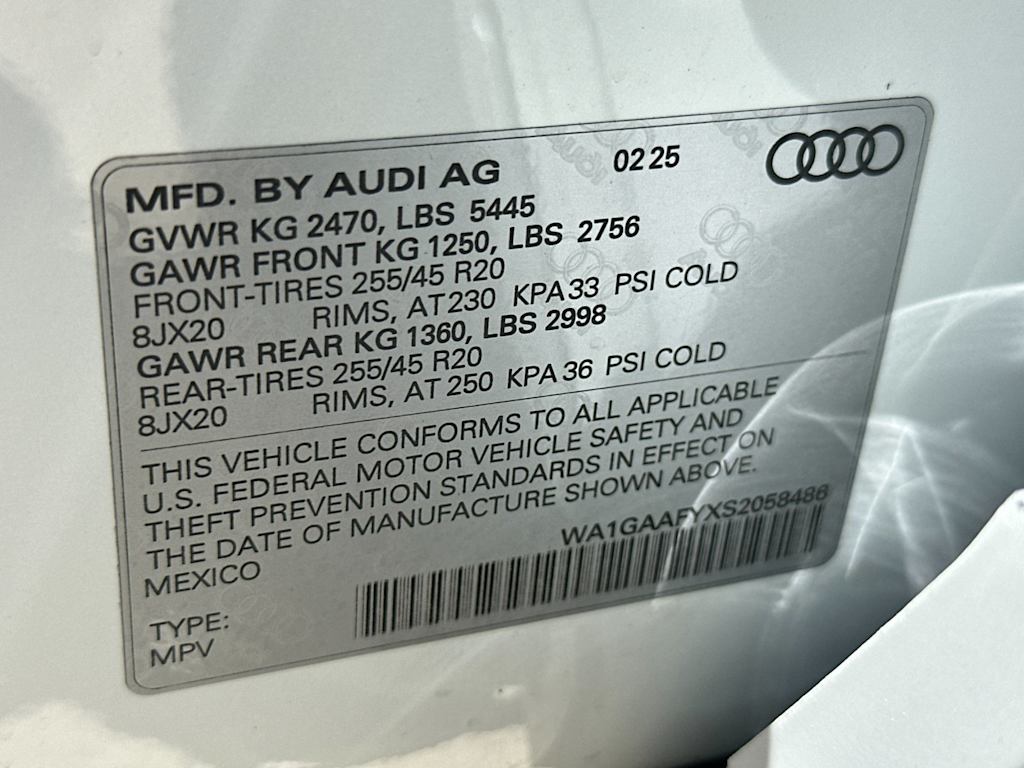 Thumbnail: 2025 Audi Q5 - 16