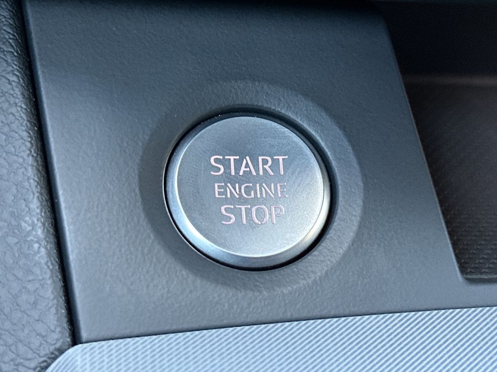 Thumbnail: 2025 Audi Q5 - 25
