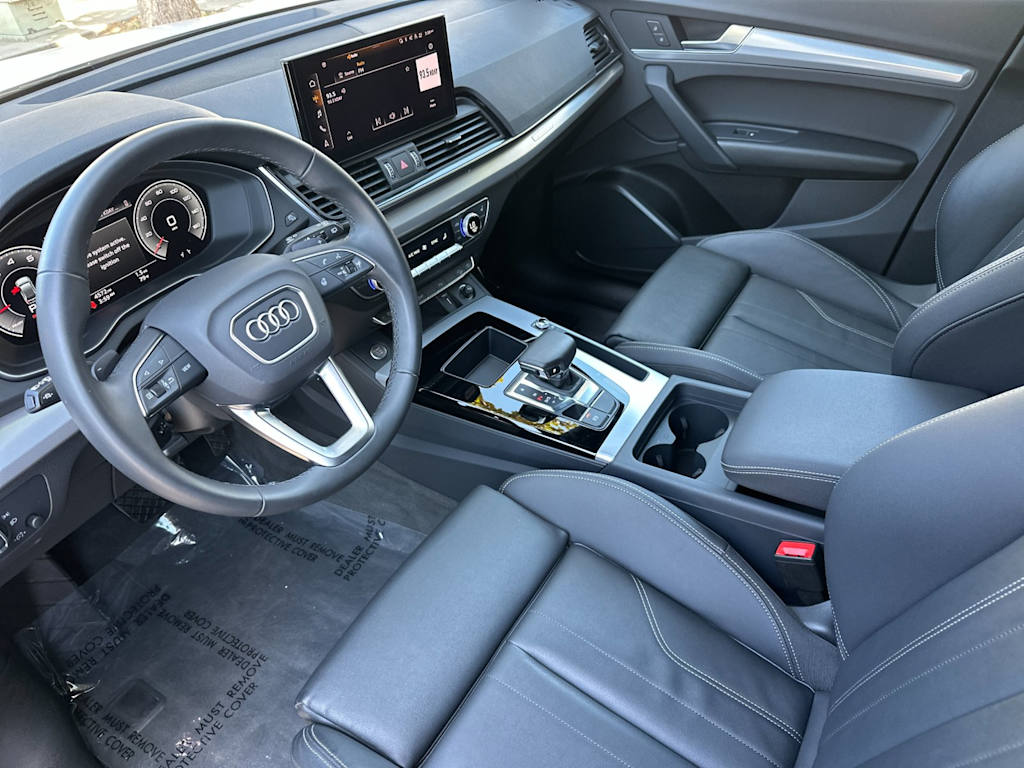 Thumbnail: 2025 Audi Q5 - 8