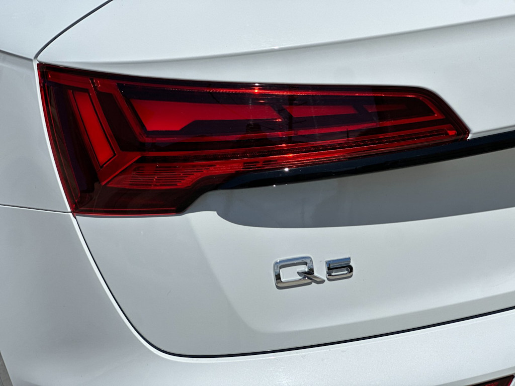 Thumbnail: 2025 Audi Q5 - 29