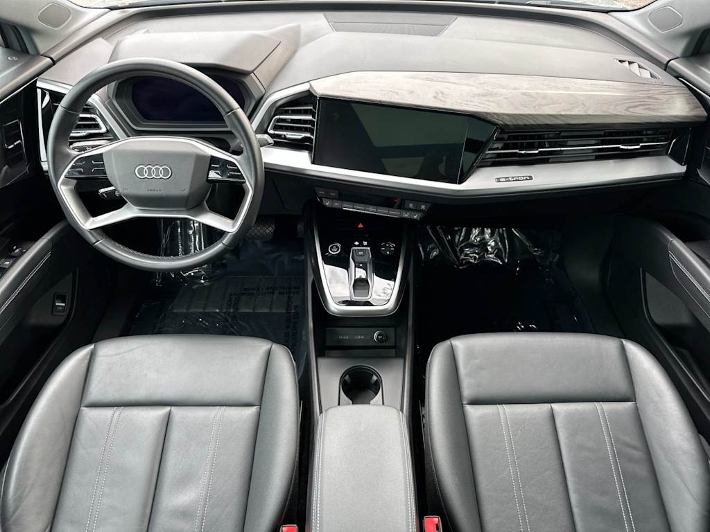 Thumbnail: 2023 Audi Q4 e-tron - 2