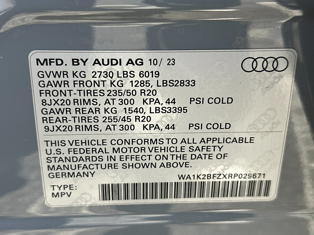 Thumbnail: 2024 Audi Q4 e-tron - 16