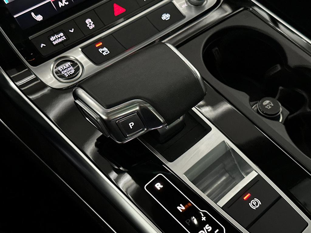 Thumbnail: 2023 Audi Q7 - 13