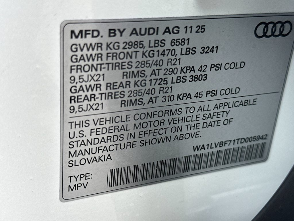 Thumbnail: 2026 Audi Q7 - 16