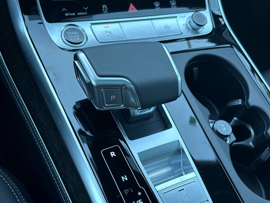 Thumbnail: 2026 Audi Q7 - 13
